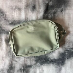 TNA Action Mint green belt bag